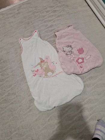 Lot 2 gigoteuses fille