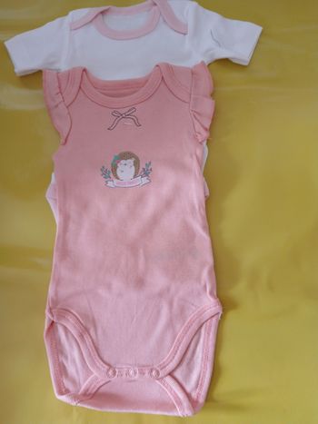 lot 2 bodies fille manches courtes tex baby 60 cm 3 mois 