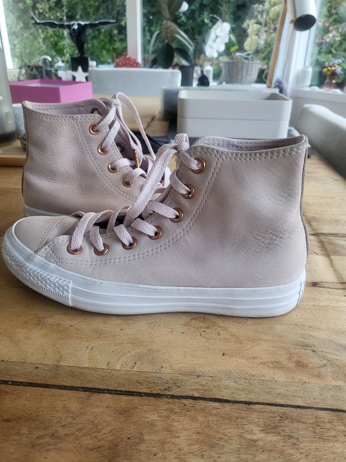 Converse roses en cuir - photo numéro 6