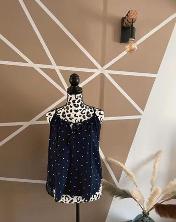 Débardeur bleu à pois blanc