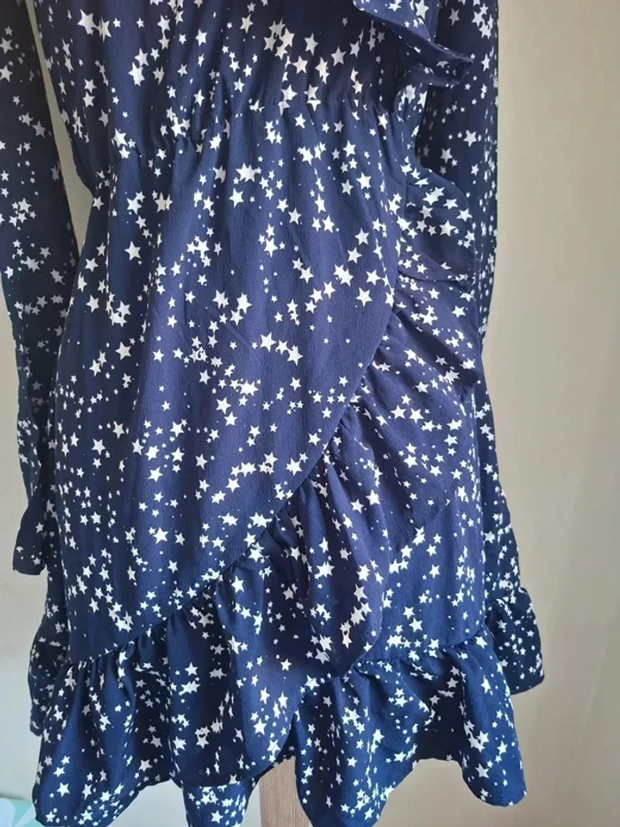 Robe bleue étoilée à volants - Brave Soul - neuve, taille XS - photo numéro 2