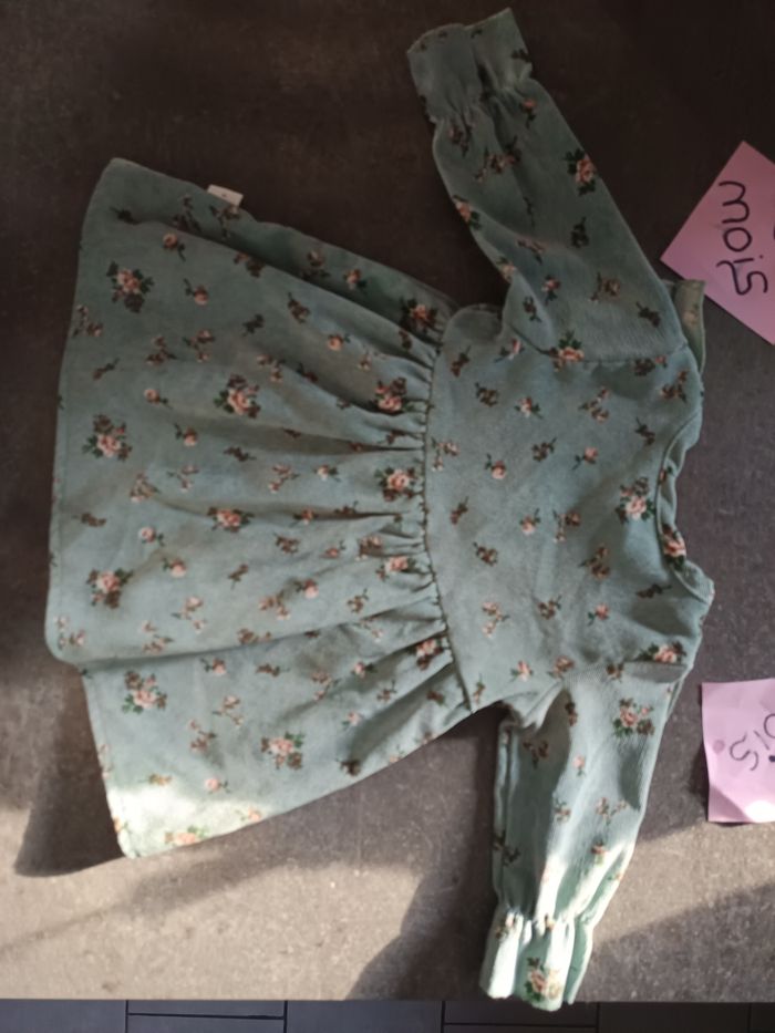 Robe fleurie 6 mois - photo numéro 4