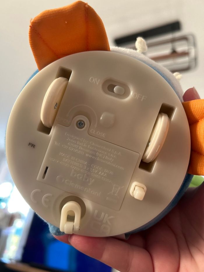 Baby Clementoni Pinguin Dansant - photo numéro 2