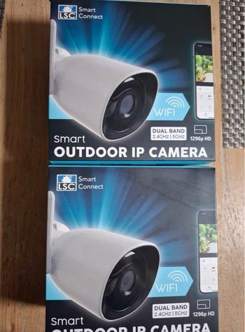 2 caméras de surveillance extérieur 