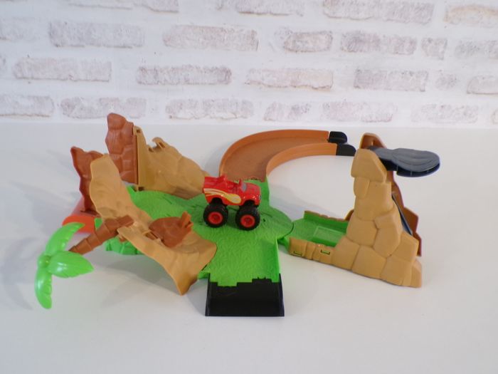 Circuit 3 cibles - Blaze et les Monstres Machines - photo numéro 6