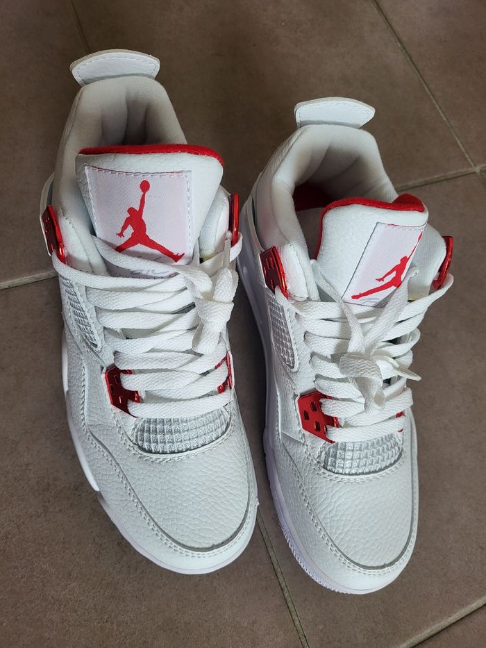 Air Jordan 4 Retro White/Red 🔥 – Taille 39 – Neuves - photo numéro 5