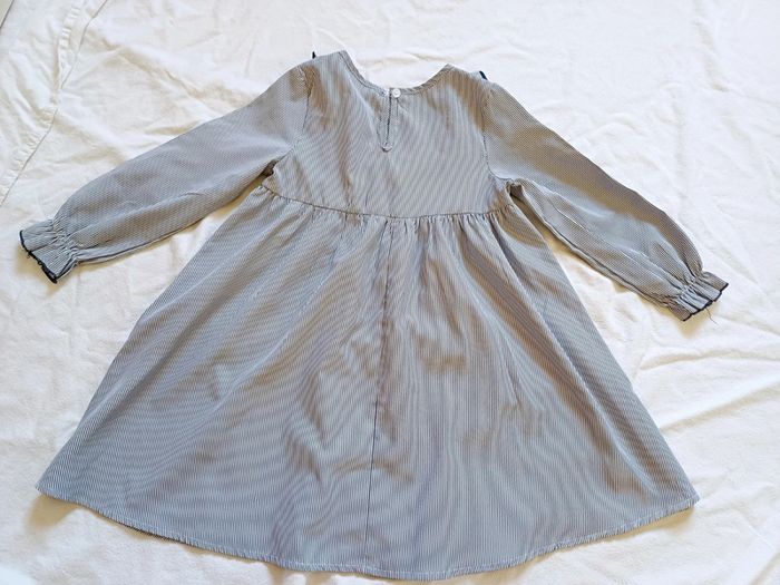 Robe Shein taille 5 ans - photo numéro 3