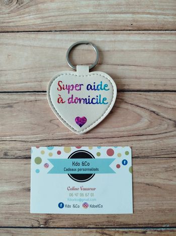 Porte clé simili cuir coeur super aide à domicile