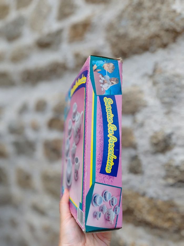 Dinette en porcelaine service à thé - photo numéro 11