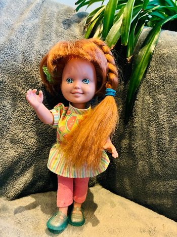 Poupée Dolly surprise vintage rousse 