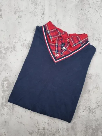 Pull col V Tommy Hilfiger avec chemise intégrée – Taille M Femme (mesures en photo)