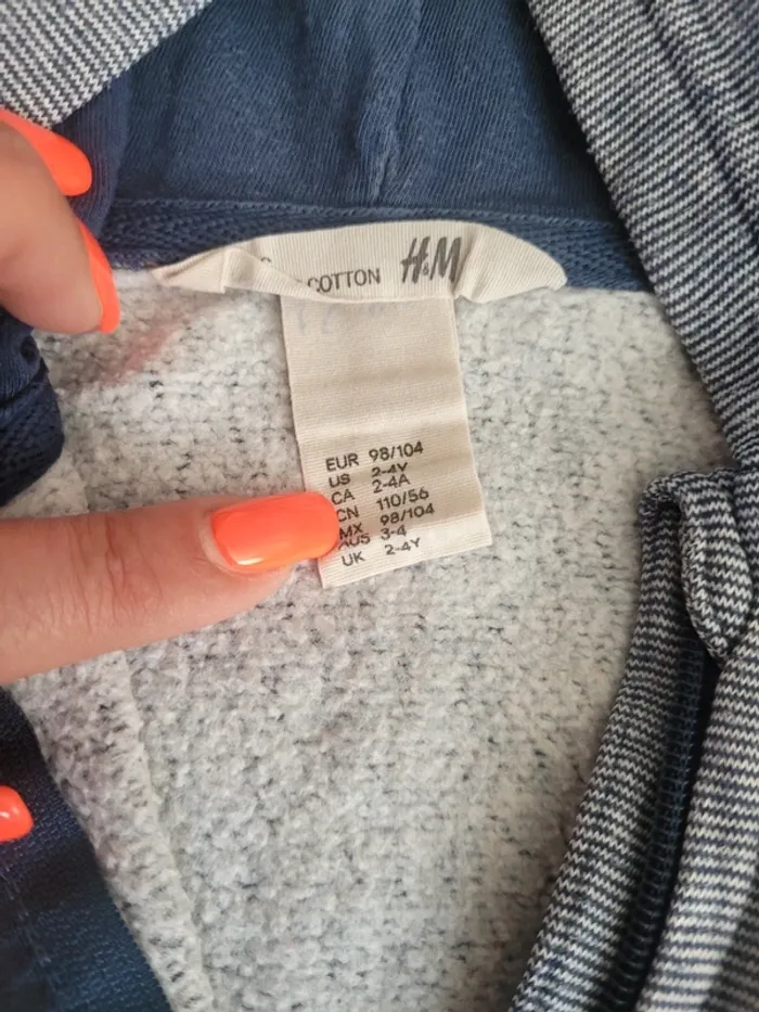 Gilet H et M 2/4ans - photo numéro 2