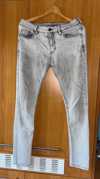 Jean super skinny gris Pull&Bear 40
