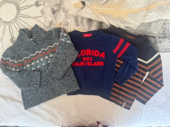Lot de 3 pulls 2-3 ans