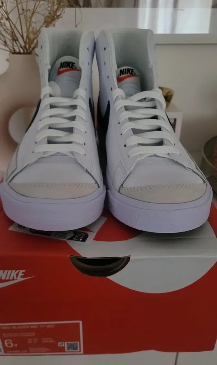 Nike Blazer Junior neuves 38.5 - photo numéro 14