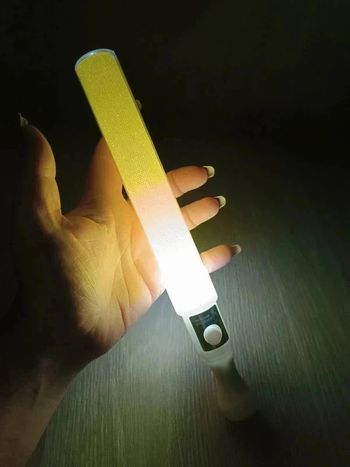 Bâton lumineux jaune