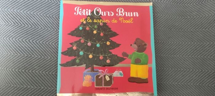 Livre petit ours brun et le sapin de Noël
