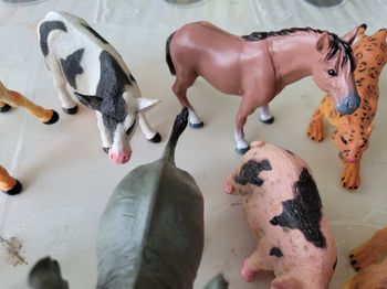 Lot de 8 gros animaux