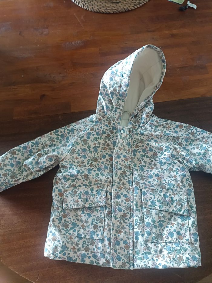 Imperméable à fleurs - fille 12 mois