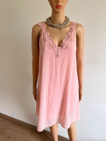 Robe rose sans manches avec dentelle Naf Naf taille 34 TBE