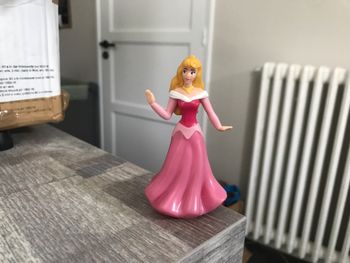 Figurine aurore belle au bois dormant