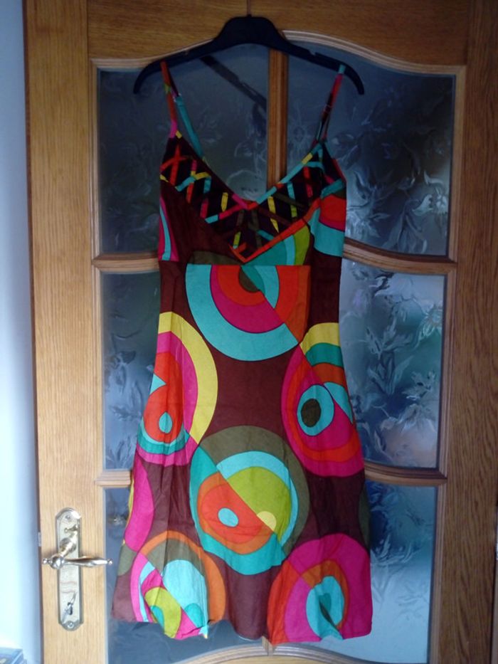Robe courte colorée bohème