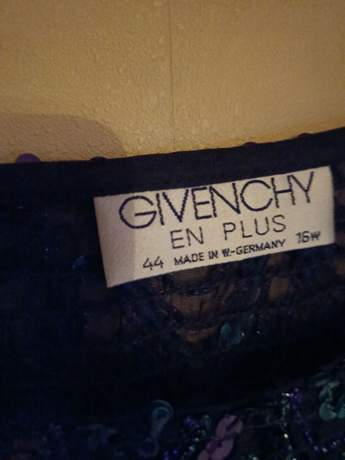 Top Givenchy - photo numéro 9