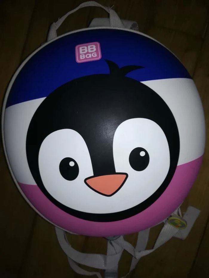 Sac à dos rond rigide BB BAG motif pingouin 8€