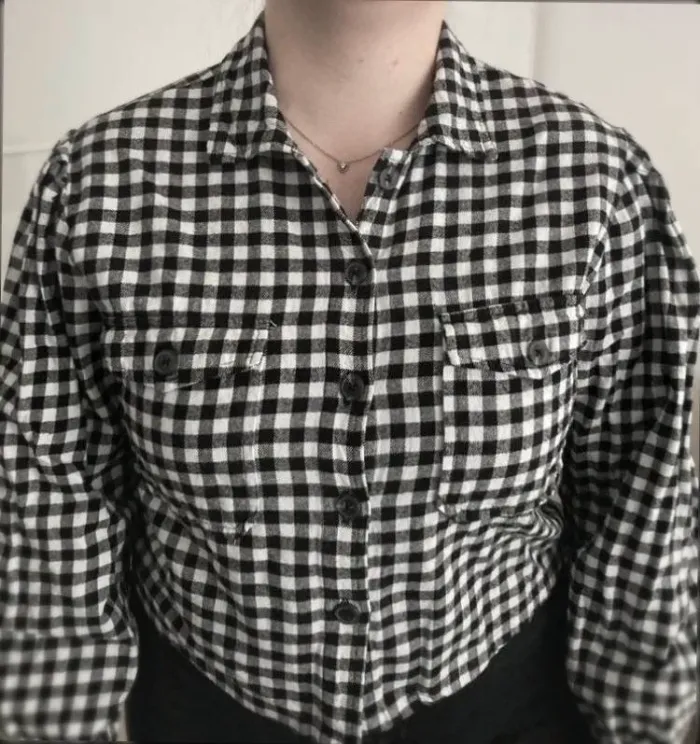 Chemise courte chaude - photo numéro 4