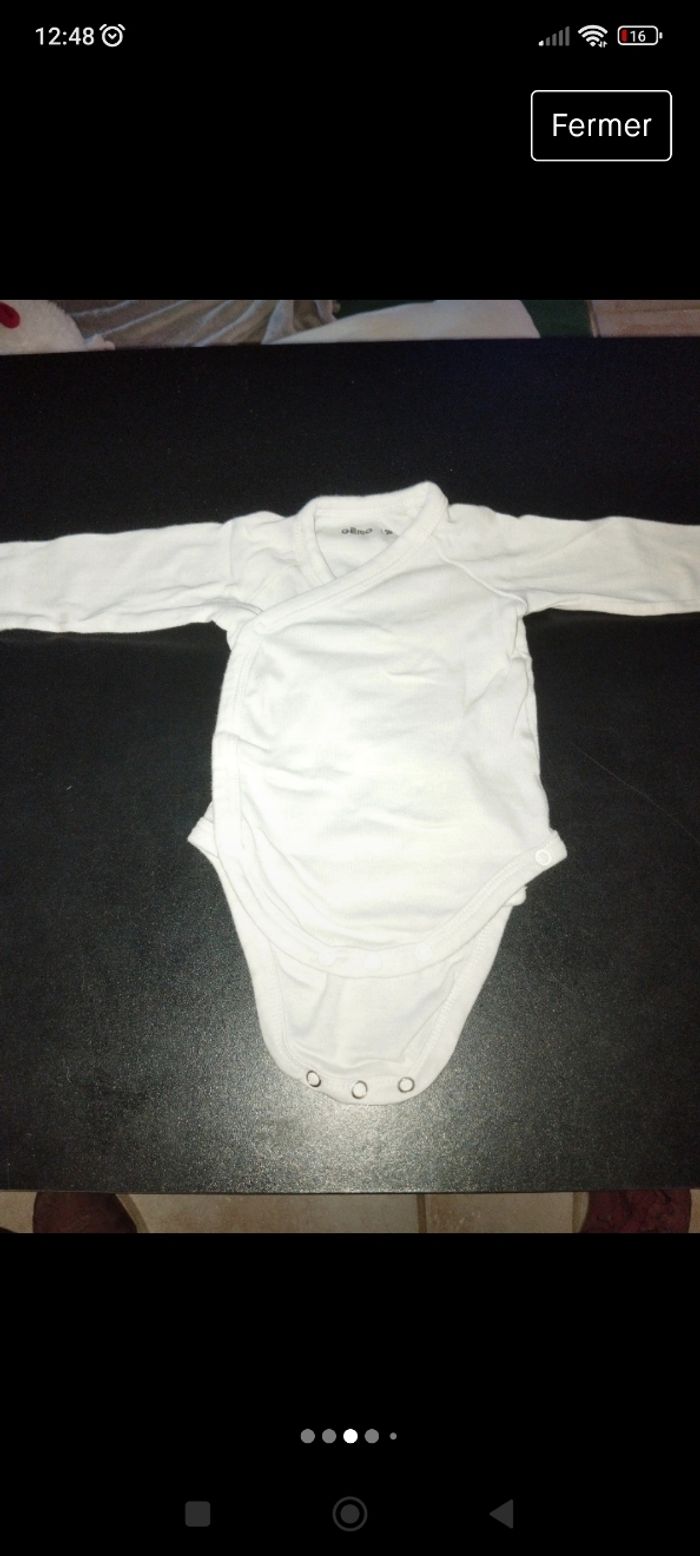 Bodies 3 mois - photo numéro 3