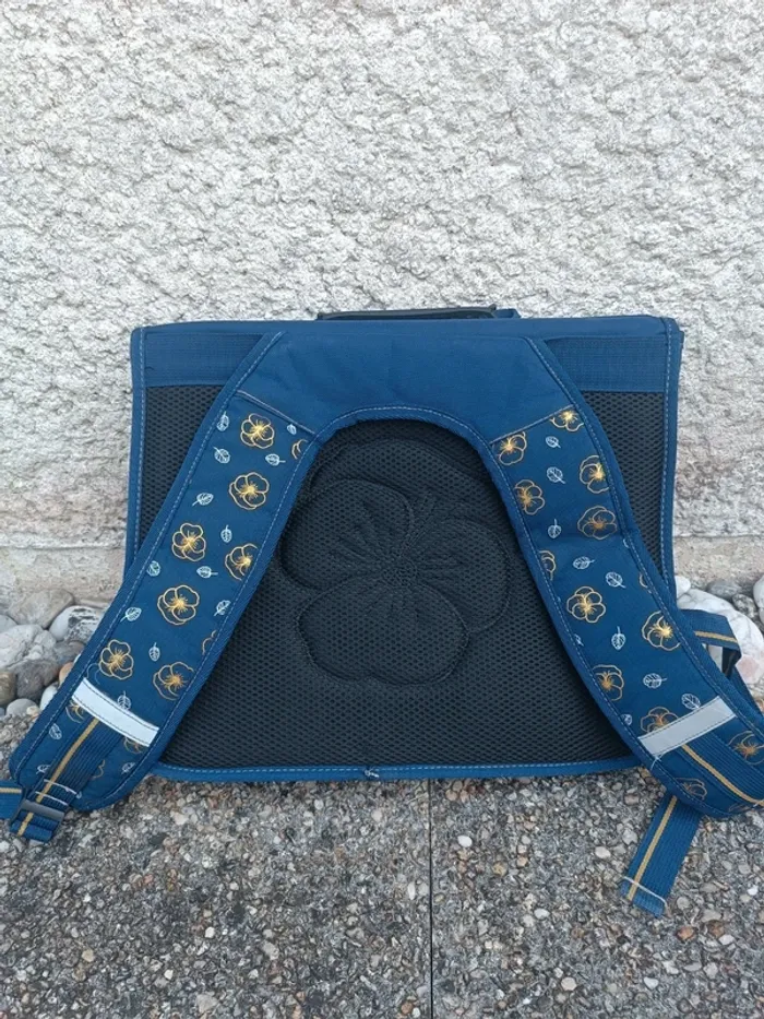 Cartable Naf Naf - photo numéro 2