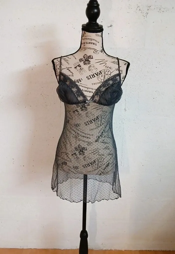 💫 Nuisette grise Miss Helen – S/M – Très bon état