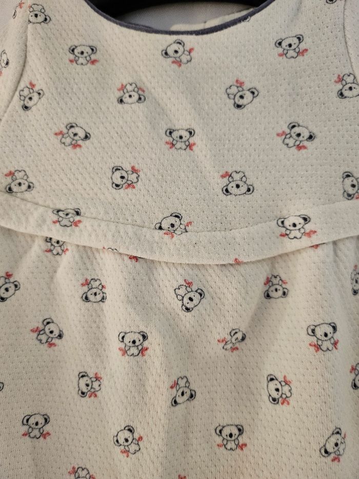 Robe 1 mois - photo numéro 3