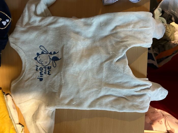 8 pyjamas taille naissance - photo numéro 3