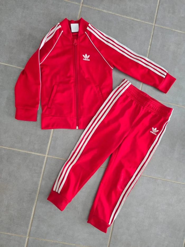 Ensemble jogging Adidas rouge