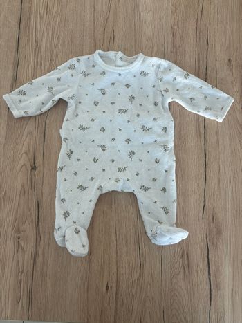 Pyjama kiabi taille 1 mois