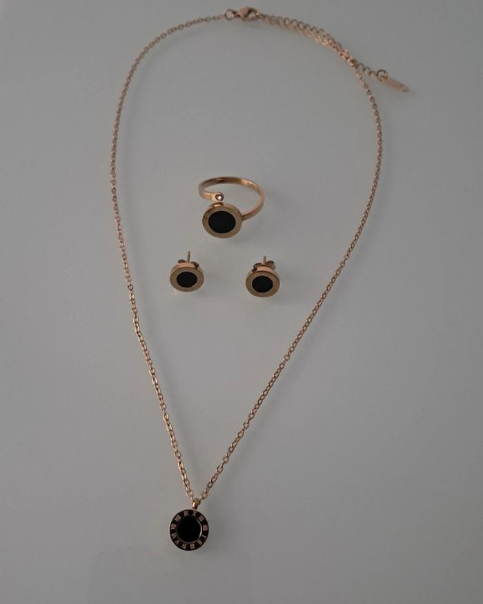 Parure chiffres romains - photo numéro 4