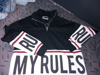 Sweat jennyfer taille xs