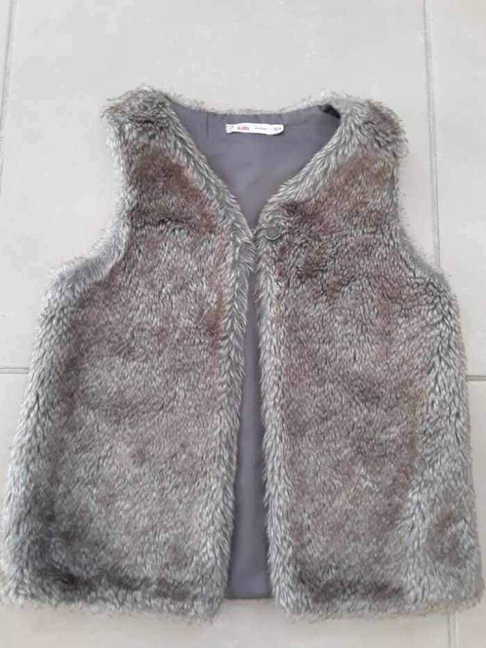 Gilet sans manche fausse fourrure marron fille 10 ans GEMO TBE