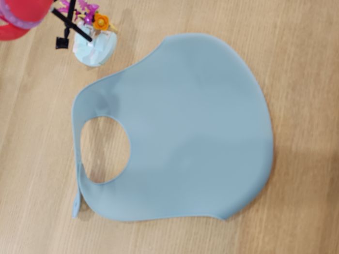 Bavoir à réservoir - photo numéro 3