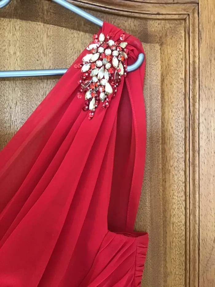 Robe rouge pour cérémonies - photo numéro 5