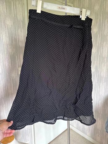 Jupe mi longue à pois taille 40 marque sixth sense •