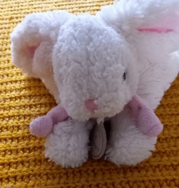 Doudou et compagnie peluche Lapin bombon blanc et rose