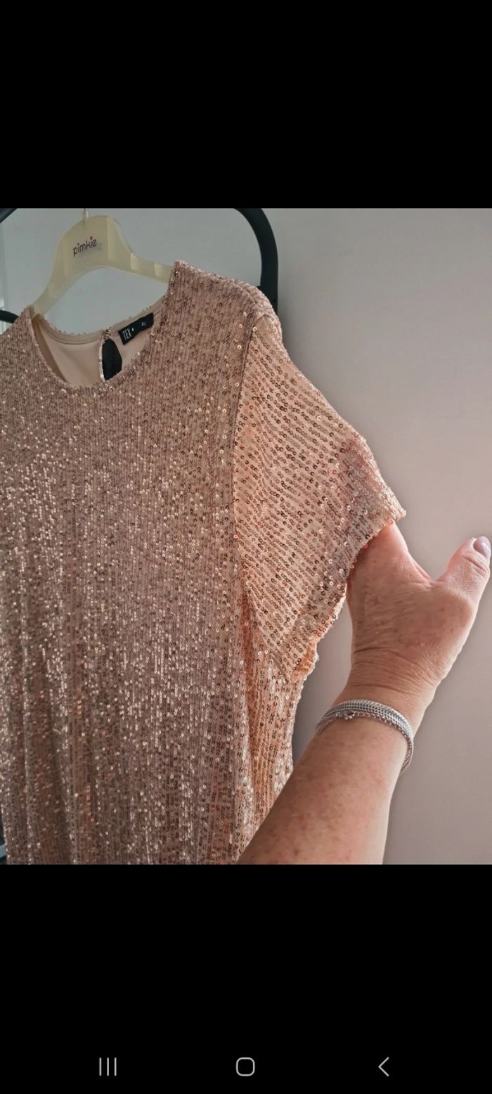 Robe tout en sequins  ou de chez tex - photo numéro 5