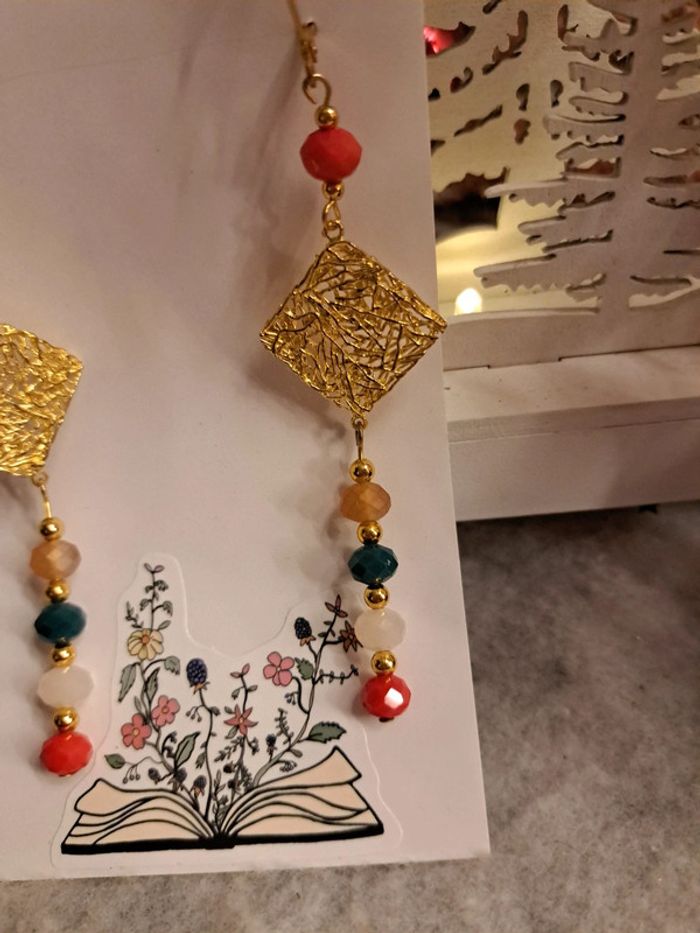 Boucles d'oreilles pendante chic et élégant doré multicolore - photo numéro 4