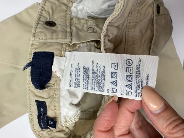 Pantalon Tommy Hilfiger bébé garçon beige 6-9 mois beige coupe regular parfait état - photo numéro 6