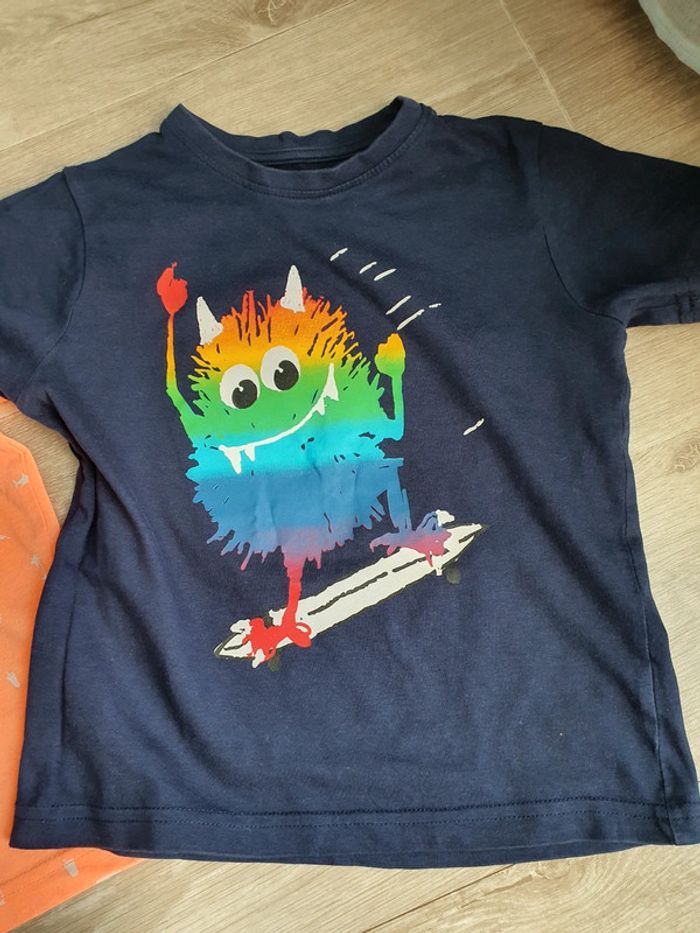 Lot de 3 tee-shirts garçon taille 4-5 ans - photo numéro 8