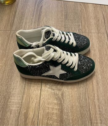 Basket à paillettes vertes