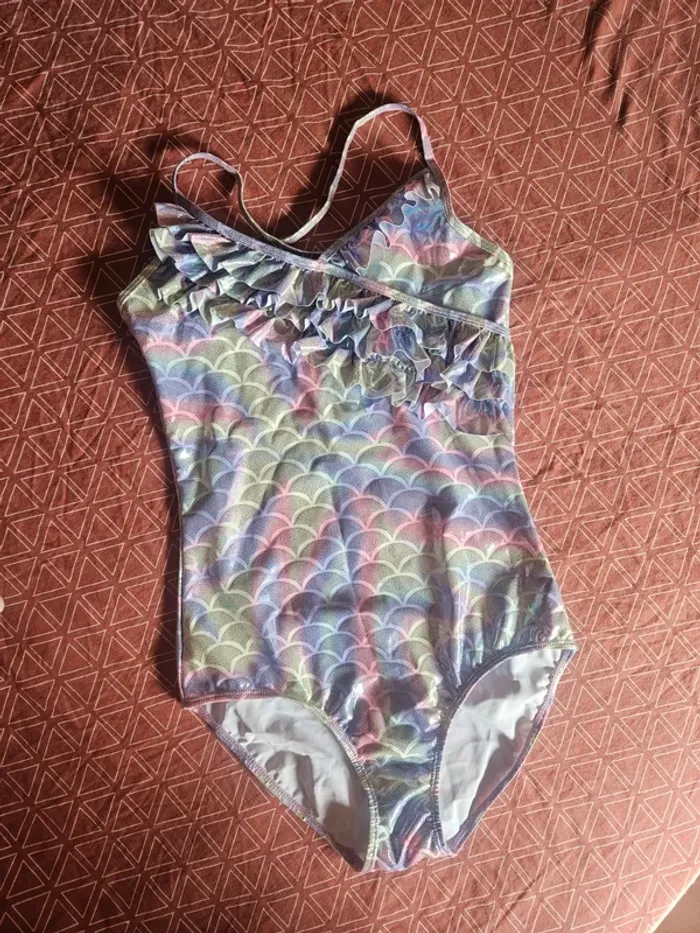 Maillot de Bain 1 pièce Fille 15-16 Ans - Neuf - Effet Sirène Holographique