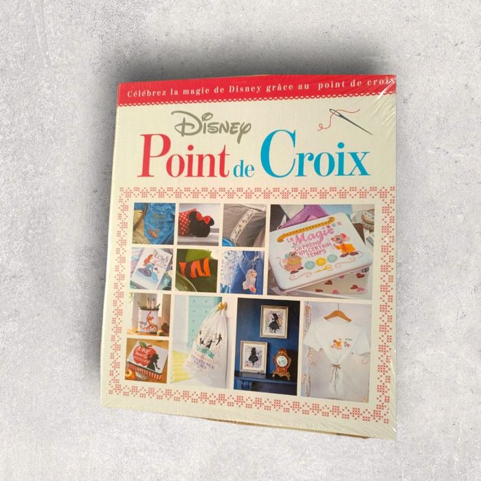 📚 Classeur Disney – Point de croix (Neuf, emballé